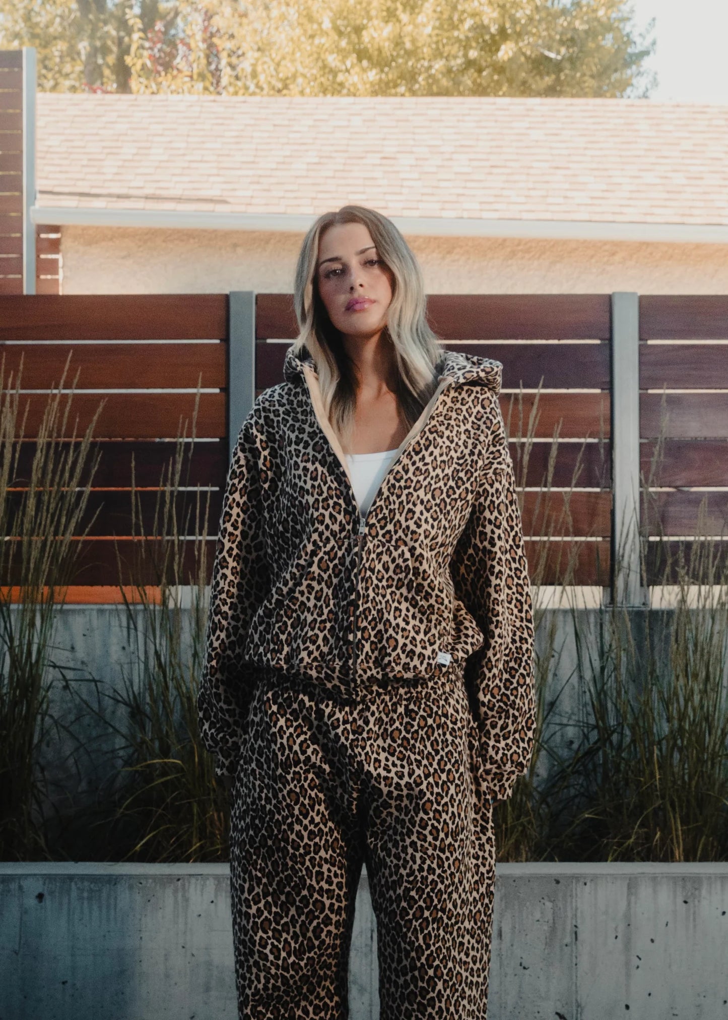 Akimbo Cheetah Hoodie - Zip-Up